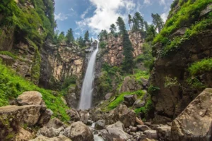 Jarogo Waterfall plunges
